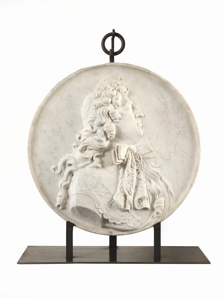 Medaillon of Louis XIV presenting a Portrait of Louis XIV in Profile